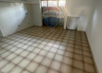 Stanza vuota - Villa Montesilvano - foto 30