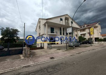 Foto 2 - Casa semi indipendente via ortale
 
10, Amorosi - foto 2