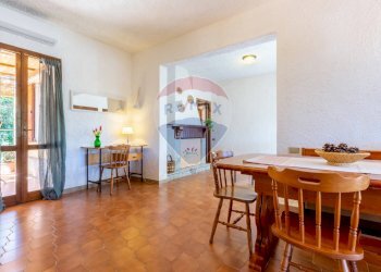 Sala da pranzo - Villa Via dei Faggi
 
34, Quartu Sant'Elena - foto 7
