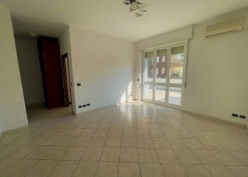 Salone - Bilocale via Piave, Alessandria - foto 1