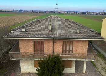 Facciata - Villa via Pavesa, Alluvioni Piovera - foto 17