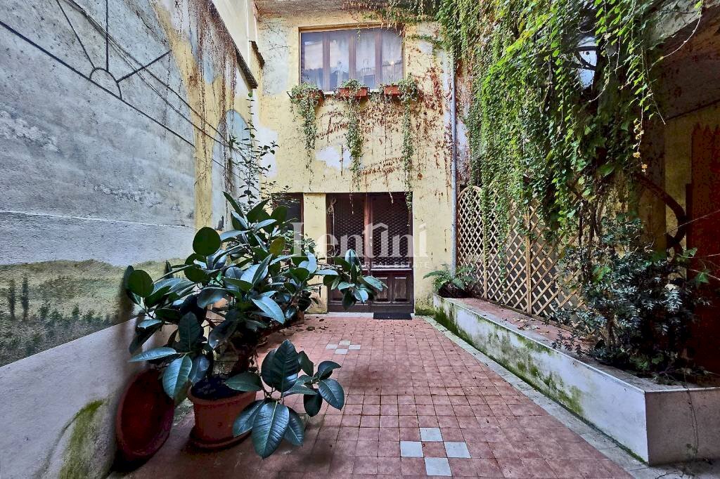 Cortile interno - Villa via Salandri, Casale Monferrato - foto 3