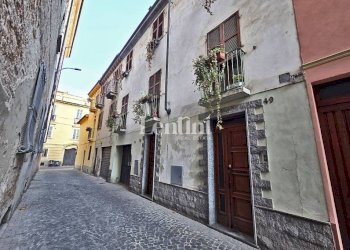 Zona - Villa via Salandri, Casale Monferrato - photo 1