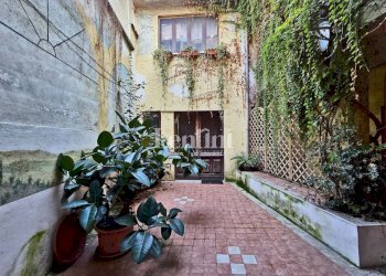 Cortile interno - Villa via Salandri, Casale Monferrato - foto 3