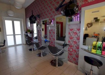 Interno non residenziale - Parrucchieri Uomo - Donna corso Europa, Mondovì - foto 8