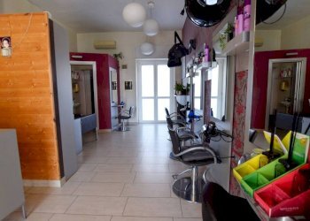 Interno non residenziale - Parrucchieri Uomo - Donna corso Europa, Mondovì - foto 10