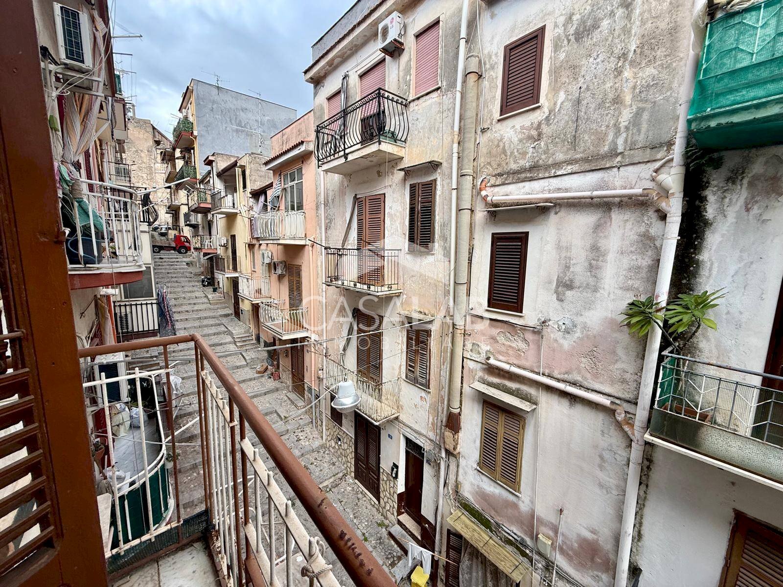 Foto 1 - Trilocale via firenze
 
18, Carini - foto 1