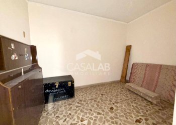 Foto 4 - Trilocale via firenze
 
18, Carini - foto 2