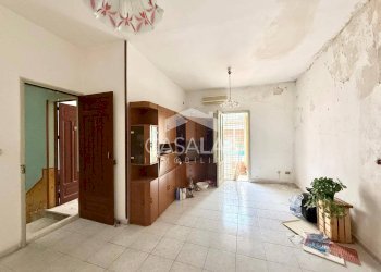 Foto 10 - Trilocale via firenze
 
18, Carini - foto 8