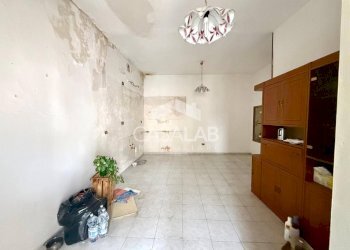 Foto 11 - Trilocale via firenze
 
18, Carini - foto 9