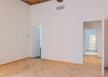 Camera da letto - Appartamento via Vittorio Emanuele II, 38, Chieri - foto 8