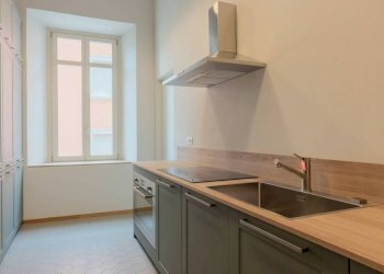 Cucina - Appartamento via Vittorio Emanuele II, 38, Chieri - foto 5