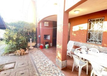 Giardino - Trilocale viale dei Salici, Ravenna (zona Porto Corsini) - foto 12