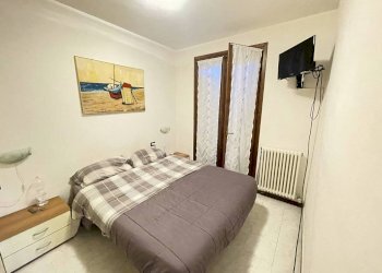 Camera da letto - Trilocale viale dei Salici, Ravenna (zona Porto Corsini) - foto 23