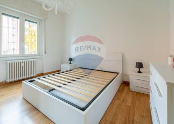 Camera / camera da letto - Bilocale VIA LORENTEGGIO
 
203, Milano - foto 10