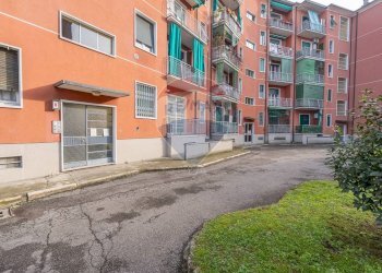 Edificio all\'aperto - Bilocale VIA LORENTEGGIO
 
203, Milano - foto 18