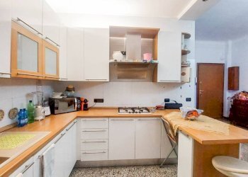Cucina - Trilocale corso Monte Grappa, Genova (zona San Fruttuoso) - foto 11