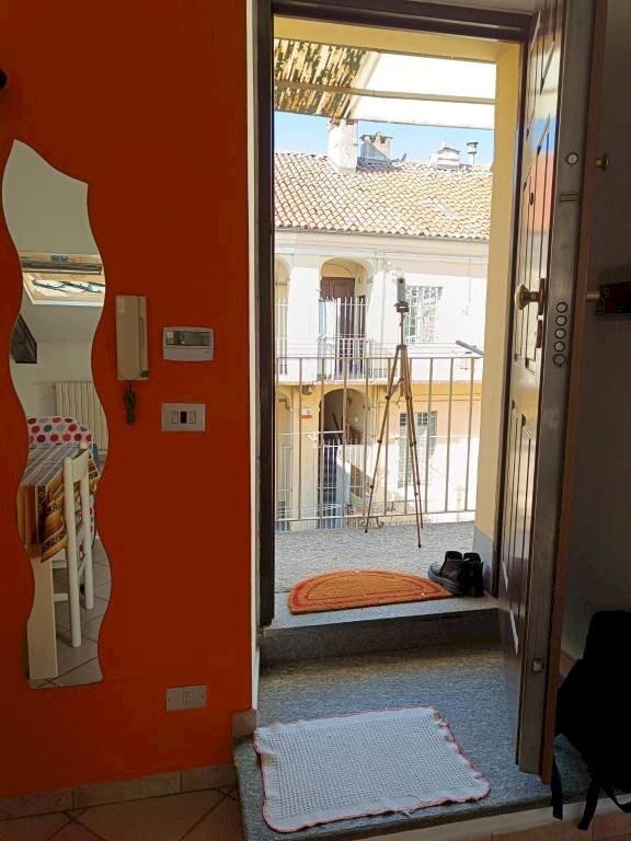 Ingresso - Bilocale via Savoia, 3, Pinerolo - foto 3