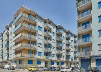 Facciata - Appartamento via Benedetto Croce, 1, Pinerolo - foto 1