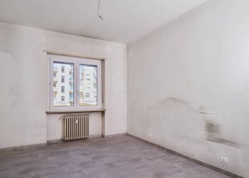 Camera da letto - Appartamento via Benedetto Croce, 1, Pinerolo - foto 6