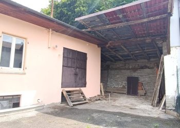 Facciata - Villa Borgata Azzario, 19, Villar Perosa - foto 7