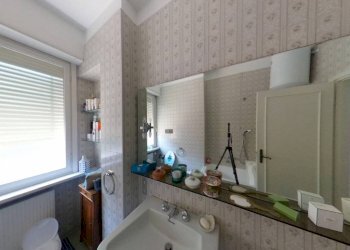 Bagno - Appartamento strada Val Salice, 227, Torino (zona Borgo Po) - foto 16