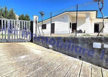 Cortile interno - Villa SS113, Alcamo - foto 2