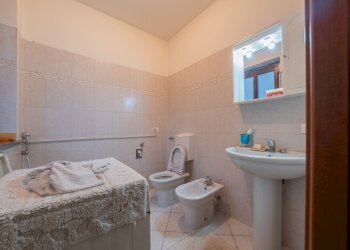Porzione di casa Asti - foto 3