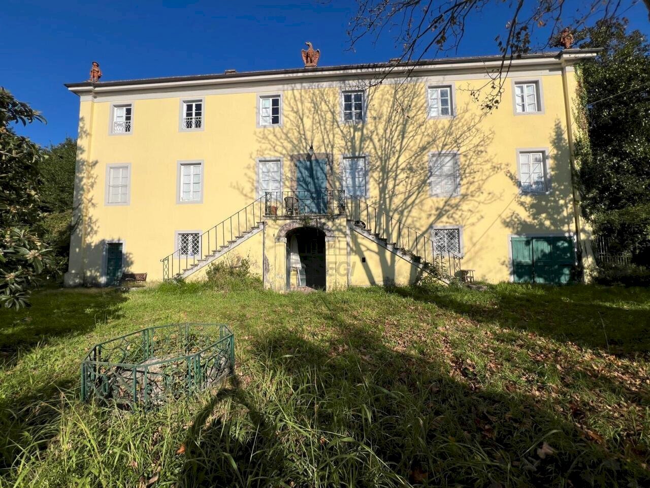 Splendida villa ottocentesca in zona ovest di Luc - Villa Via di Nozzano 425, Lucca - foto 2