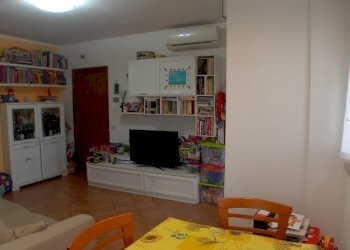 camera da letto - Trilocale Via della Pariglia 4, Perugia - foto 12