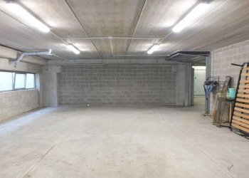 DEPOSITO 2.JPG - Locale Commerciale Viale Santa Panagia 232, Siracusa - foto 3