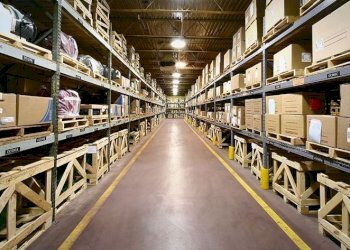 DEPOSITO.JPG - Locale Commerciale Viale Santa Panagia 232, Siracusa - foto 4