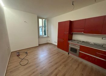 sa3.jpg - Quadrilocale Sarzana - foto 1