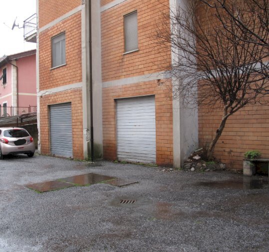 2.png - Magazzino Via Fratelli Canepa 48B, Serra Riccò - foto 1