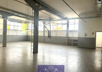 WhatsApp Image 2025-12-10 at 11.04.15 (4).jpeg - Laboratorio Via A. Meucci, Bagno a Ripoli - foto 5