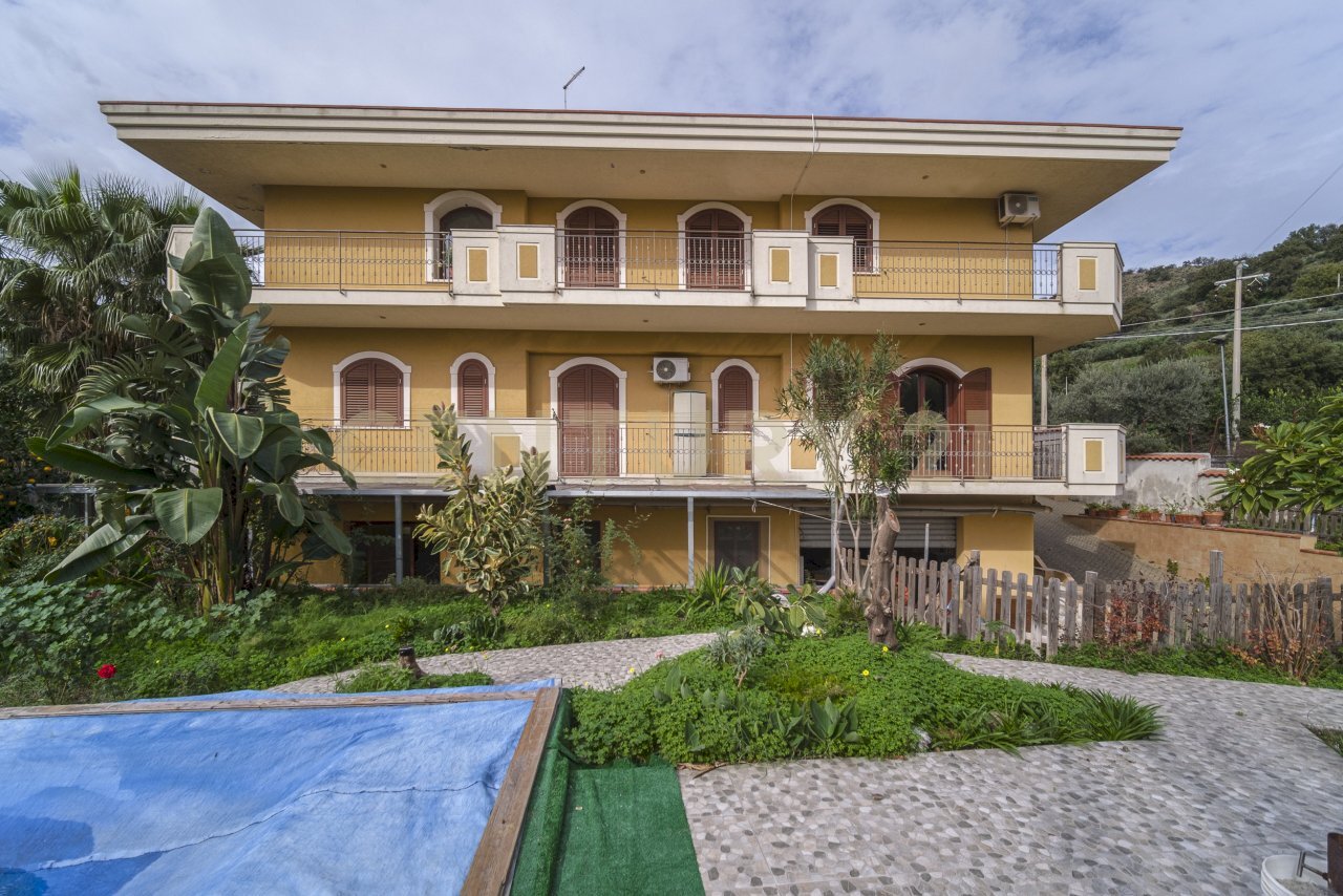 _DSF0241-HDR.jpg - Villa Piazza Antonio Stracuzzi 4, Santa Teresa di Riva - foto 3