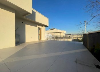 IMG-20251209-WA0035_risultato.jpg - Trilocale Rovato - foto 3