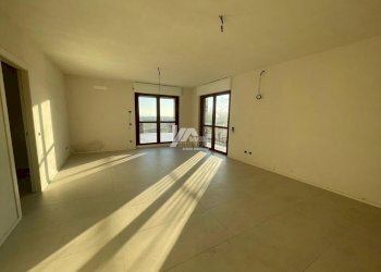 IMG-20251209-WA0021_risultato.jpg - Trilocale Rovato - foto 5