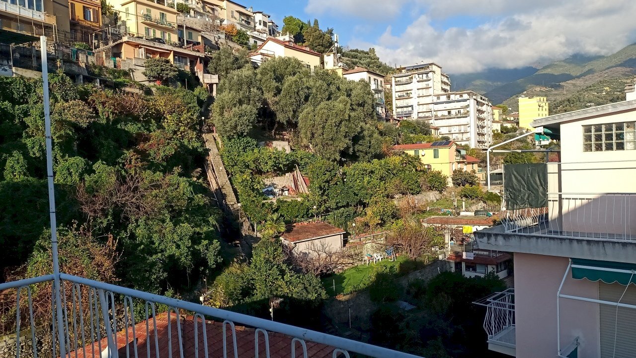 IMG20251211093245.jpg - Attic Sanremo - photo 3