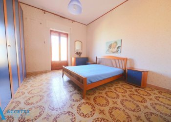 camera da letto - Casale Via Giuseppe Garibaldi 15, Taranto - foto 8