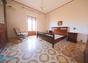 camera da letto - Casale Via Giuseppe Garibaldi 15, Taranto - foto 11