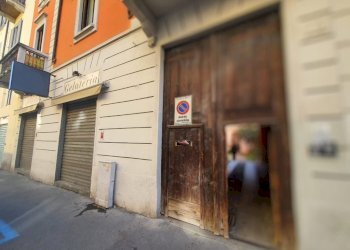 Locale Commerciale Via Monte Palombino 10, Milano - foto 5