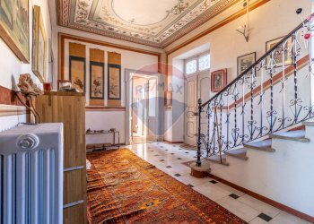 Villa Via Bassetti, 59 
 Casapinta, Casapinta - foto 1