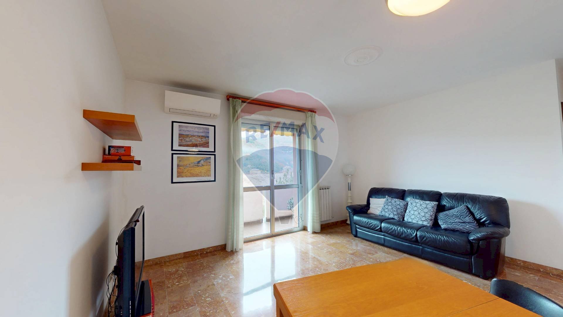 Bilocale Via Rubaldo Merello, 74 
 Molassana, Genova (zona Molassana) - foto 1