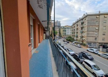 Trilocale via del Commercio, Genova (zona Nervi) - foto 1