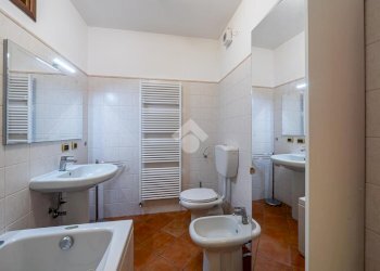 Portion of a house Via Andrea Rivasi, Cavriago - photo 38