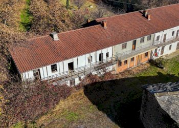 Semi-detached house Via Comba Marasso, Envie - photo 1
