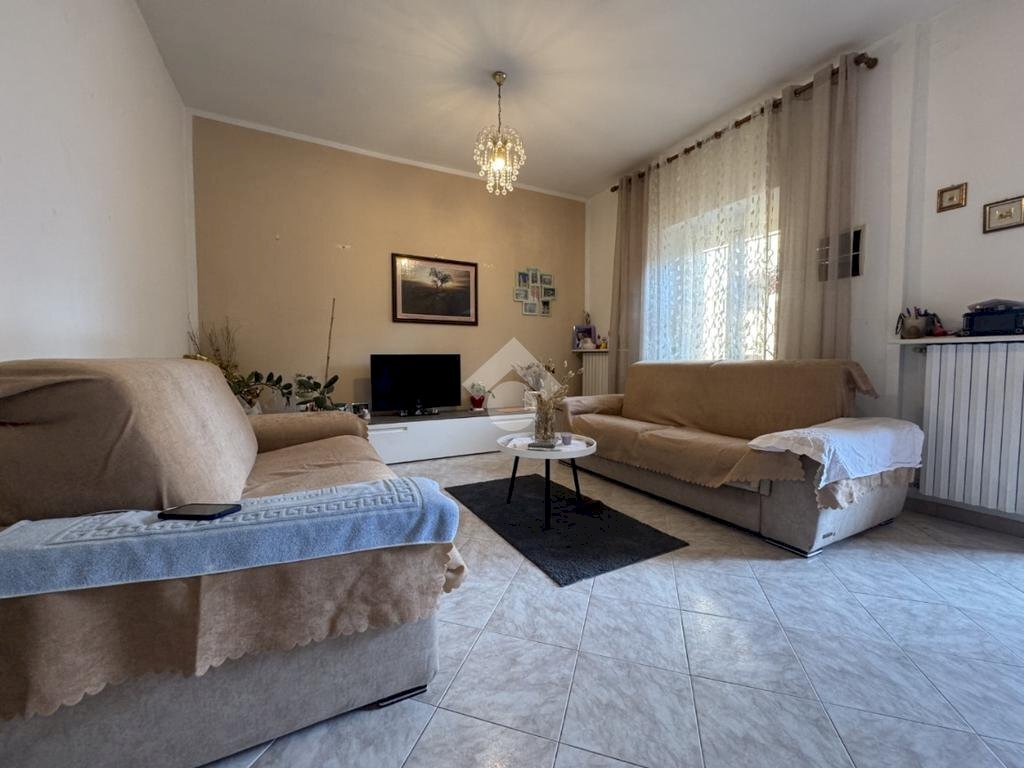 Casa semi indipendente Via Roma, Cameri - foto 3