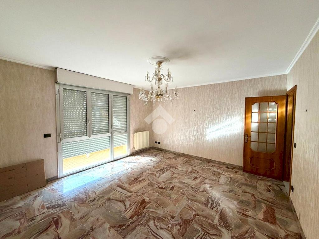 Four-room apartment Via Hector Berlioz, Genova (neighborhood Rivarolo) - photo 1