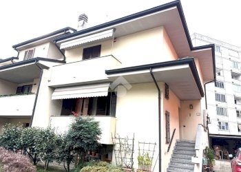 Villa a Schiera Via Armando Diaz, Sant'Angelo Lodigiano - foto 1